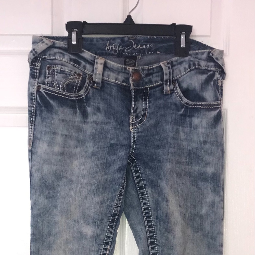 Ariya Jeans Womes/Juniors size 5/6